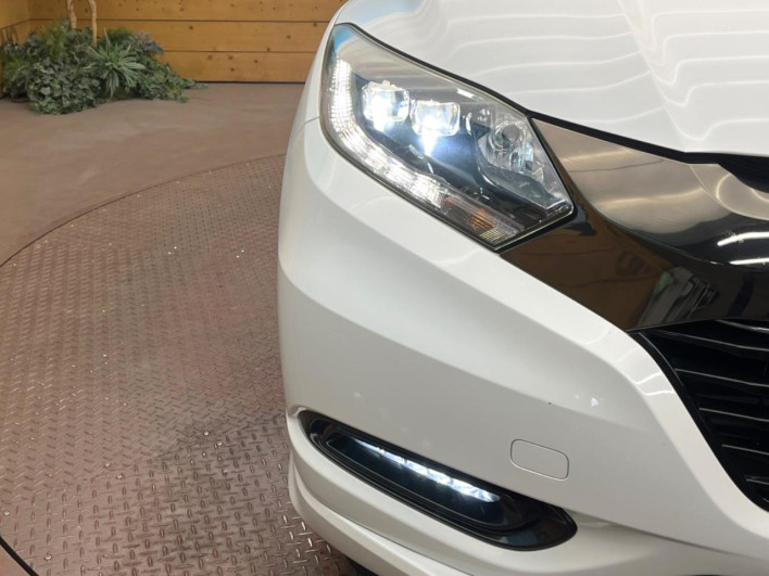 2016 Honda VEZEL DAA-RU3 (UW-6a0a82c2acf92)[12]
