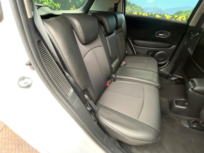 2016 Honda VEZEL DAA-RU3 (UW-6a0a82c2acf92)[29]