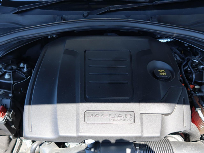 2022 Jaguar F Pace 3BA-DC2XC (UW-6a0a82cabdc23)[21]