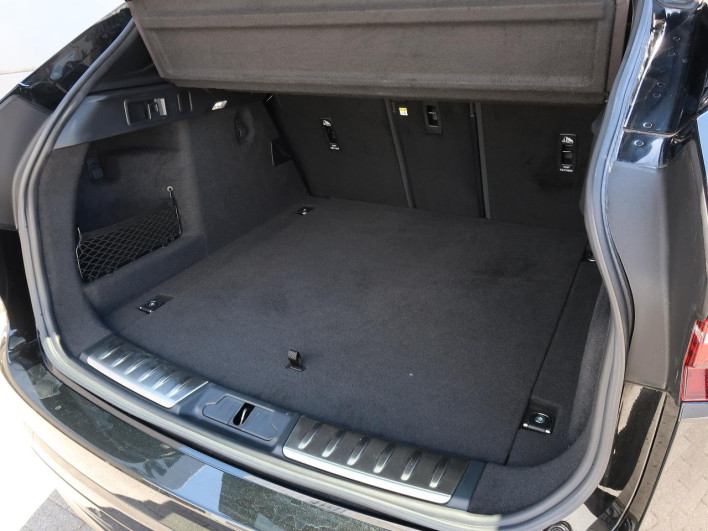 2022 Jaguar F Pace 3BA-DC2XC (UW-6a0a82cabdc23)[19]