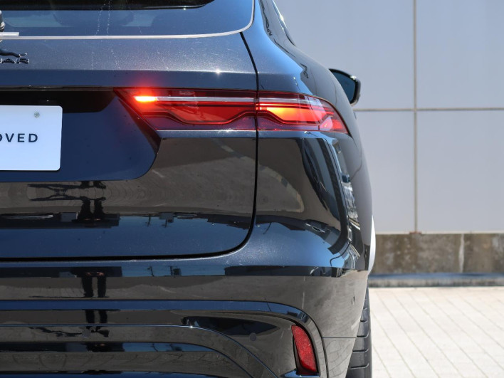 2022 Jaguar F Pace 3BA-DC2XC (UW-6a0a82cabdc23)[15]