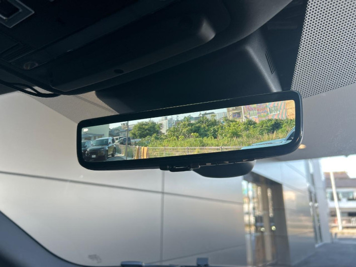 2020 Land Rover Range Rover Evoque 5AA-LZ2XHA (UW-6a0a82cecd040)[15]