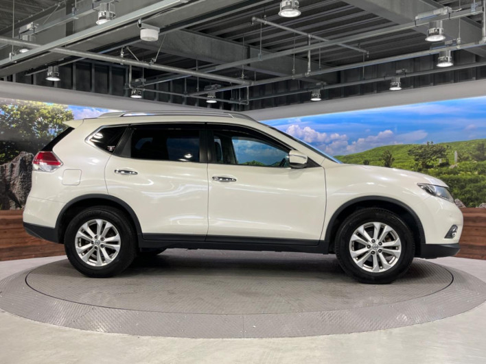 2015 Nissan X-Trail DBA-T32 (UW-6a0a82d2d47f8)[19]