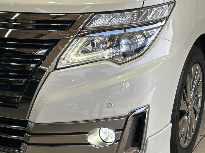 2014 Nissan Elgrand DBA-TE52 (UW-6a0a82d47a1be)[15]