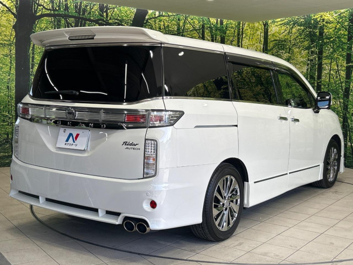2014 Nissan Elgrand DBA-TE52 (UW-6a0a82d47a1be)[20]