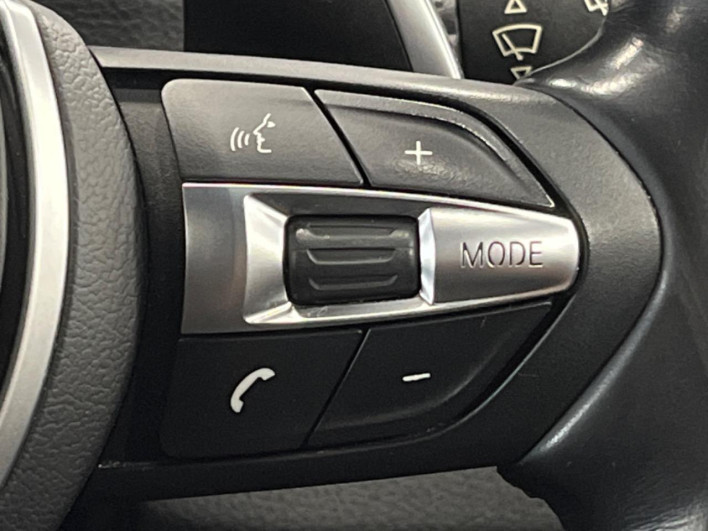 2016 BMW 3 Series DBA-8A20 (UW-6a0a82de60319)[15]
