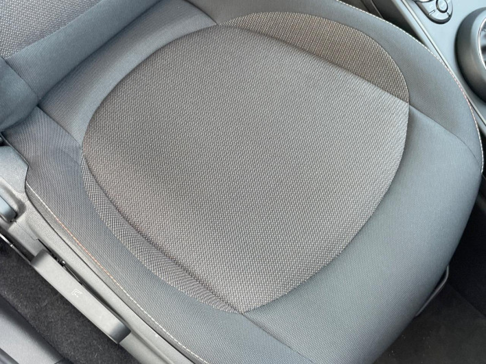 2017 Rover Mini LDA-YT20 (UW-6a0a82e42f333)[8]