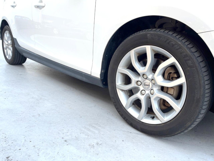 2018 Volvo V40 LDA-MD4204T (UW-6a0a82e65c814)[13]