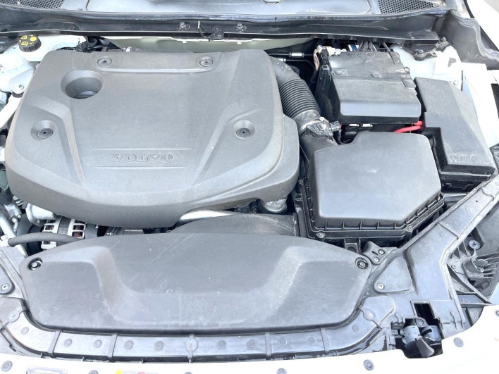 2018 Volvo V40 LDA-MD4204T (UW-6a0a82e65c814)[15]