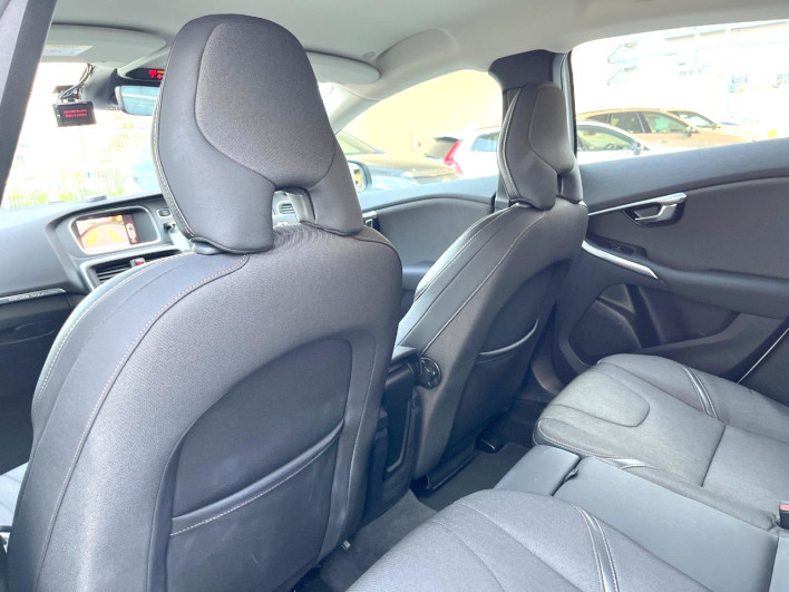 2018 Volvo V40 LDA-MD4204T (UW-6a0a82e65c814)[26]