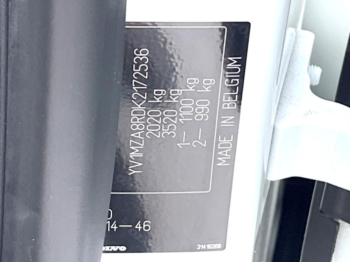 2018 Volvo V40 LDA-MD4204T (UW-6a0a82e65c814)[1]
