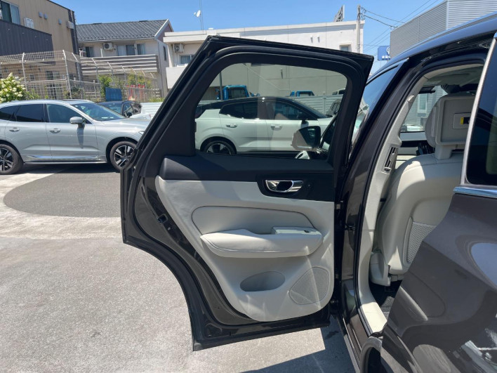 2018 Volvo XC60 DBA-UB420XC (UW-6a0a82e6a0ea7)[17]