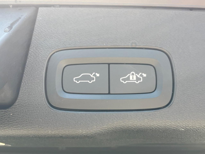 2018 Volvo XC60 DBA-UB420XC (UW-6a0a82e6a0ea7)[23]