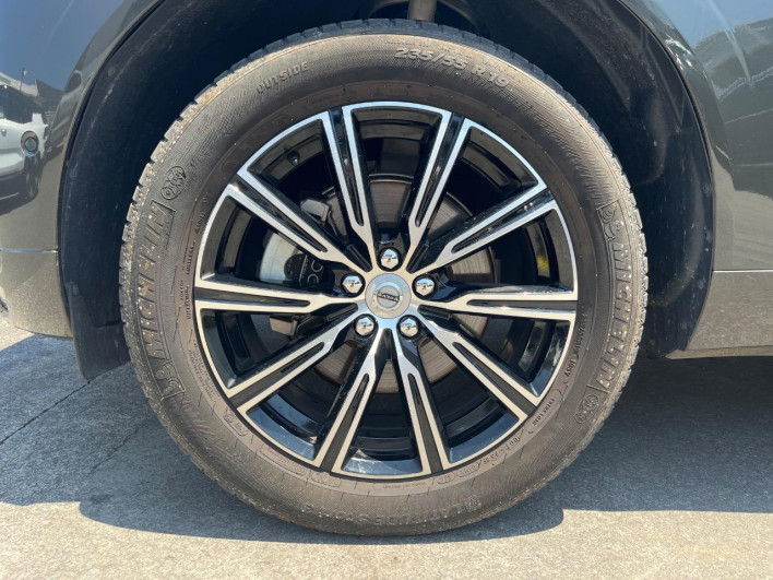 2018 Volvo XC60 DBA-UB420XC (UW-6a0a82e6a0ea7)[14]