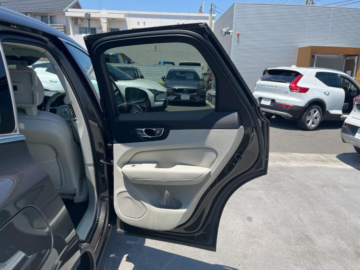 2018 Volvo XC60 DBA-UB420XC (UW-6a0a82e6a0ea7)[26]