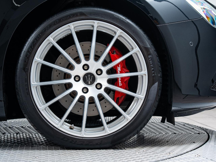 2020 Maserati Ghibli ABA-MG30A (UW-6a0a82e8a2287)[11]