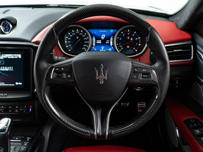 2020 Maserati Ghibli ABA-MG30A (UW-6a0a82e8a2287)[26]