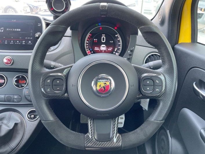 2022 Abartha Abarth 595 3BA-31214T (UW-6a0a82e9b1c87)[24]