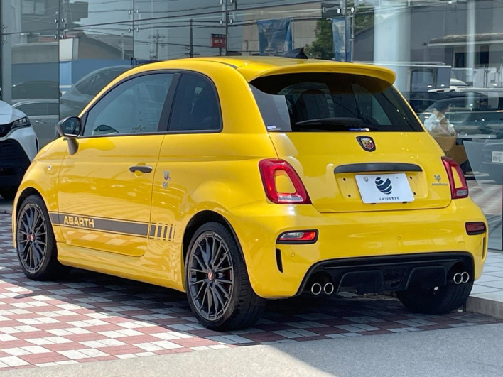2022 Abartha Abarth 595 3BA-31214T (UW-6a0a82e9b1c87)[18]