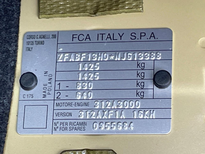 2022 Abartha Abarth 595 3BA-31214T (UW-6a0a82e9b1c87)[1]