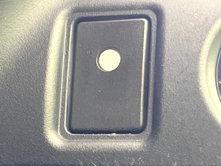 2014 Toyota Voxy DBA-ZRR80W (UW-6a0a82eb628c2)[15]