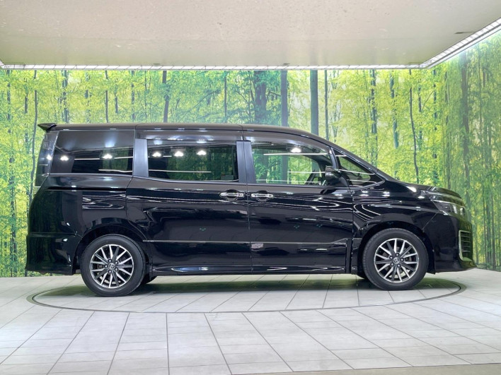 2014 Toyota Voxy DBA-ZRR80W (UW-6a0a82eb628c2)[7]