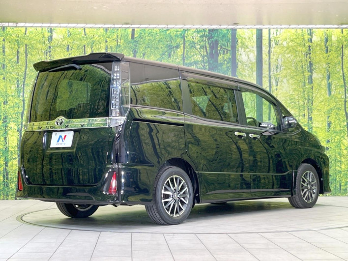 2014 Toyota Voxy DBA-ZRR80W (UW-6a0a82eb628c2)[8]
