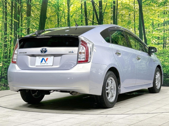 2013 Toyota Prius DAA-ZVW30 (UW-6a0a82f9a1a40)[9]