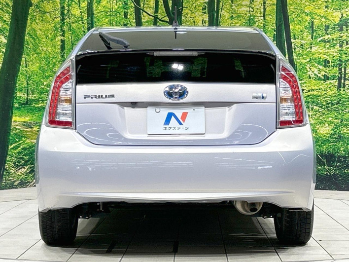 2013 Toyota Prius DAA-ZVW30 (UW-6a0a82f9a1a40)[10]