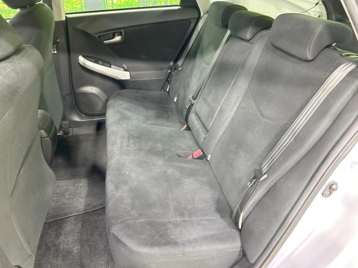 2013 Toyota Prius DAA-ZVW30 (UW-6a0a82f9a1a40)[20]
