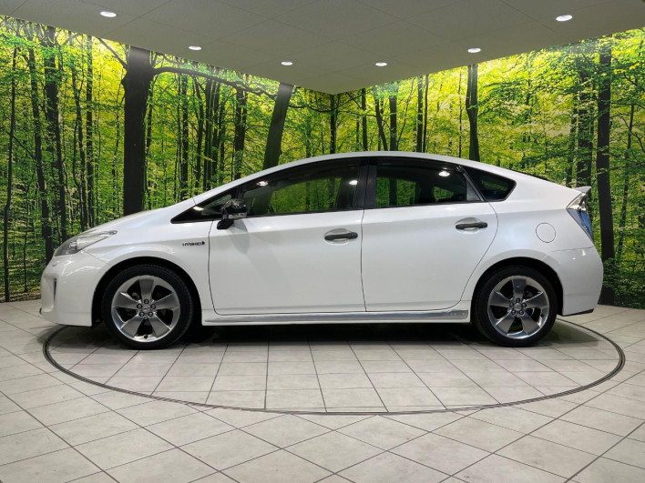 2013 Toyota Prius DAA-ZVW30 (UW-6a0a82f9c674a)[20]