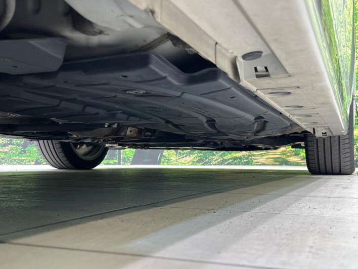 2013 Toyota Prius DAA-ZVW30 (UW-6a0a82f9c674a)[25]