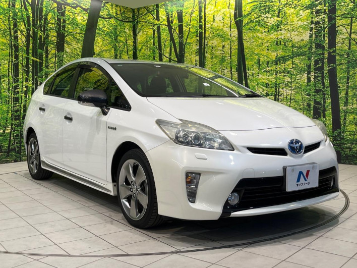 2013 Toyota Prius DAA-ZVW30 (UW-6a0a82f9c674a)[15]
