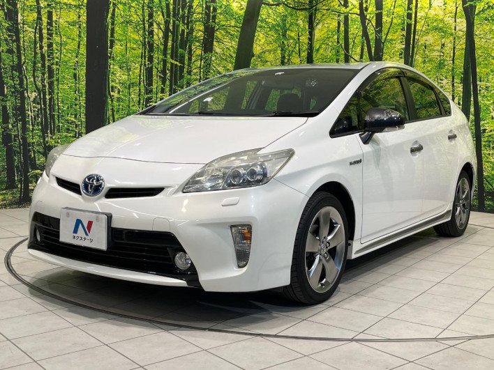 2013 Toyota Prius DAA-ZVW30 (UW-6a0a82f9c674a)[13]