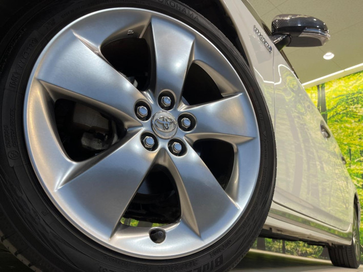 2013 Toyota Prius DAA-ZVW30 (UW-6a0a82f9c674a)[4]