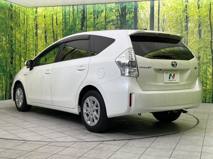 2013 Toyota Prius α DAA-ZVW40W (UW-6a0a82fa0a748)[10]