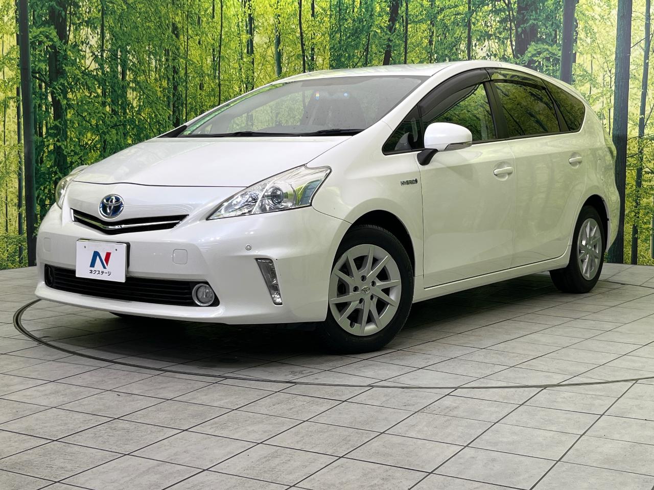 2013 Toyota Prius α DAA-ZVW40W
