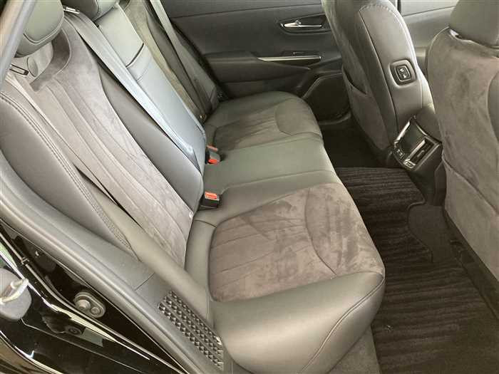 2021 Toyota Crown Hybrid 6AA-AZSH20 (UW-6a0e68250ecb8)[10]