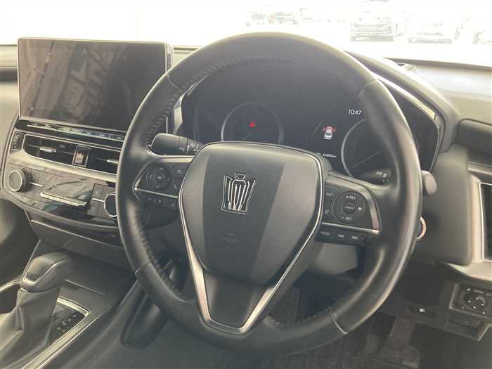 2021 Toyota Crown Hybrid 6AA-AZSH20 (UW-6a0e68250ecb8)[22]