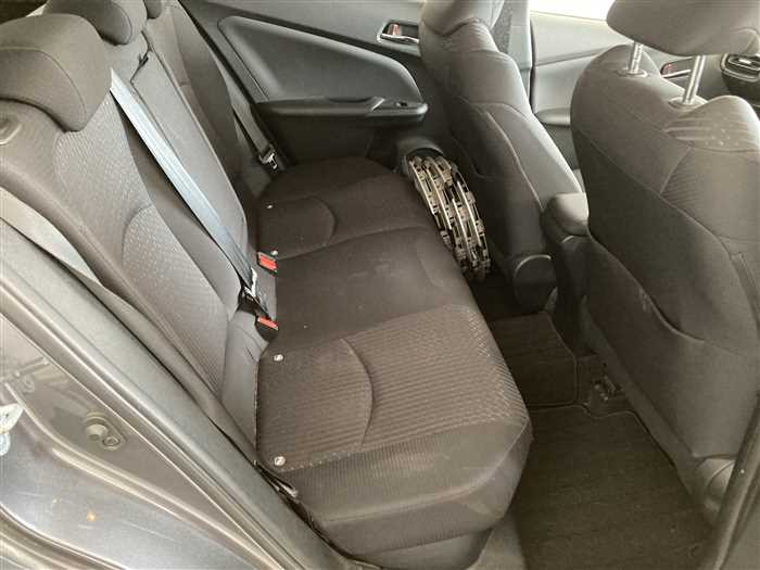 2017 Toyota Prius DAA-ZVW51 (UW-6a0e68239d359)[10]