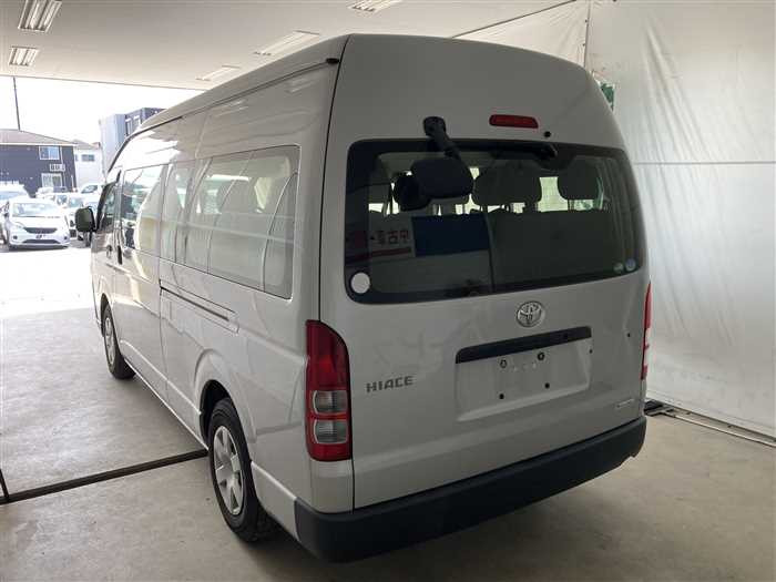 2021 Toyota Hiace Commuter QDF-GDH223B (UW-6a0e68247fbf5)[3]
