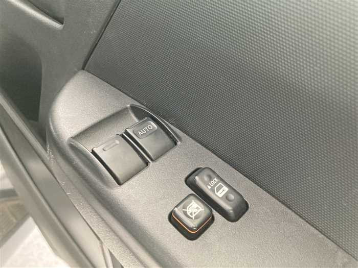 2021 Toyota Hiace Commuter QDF-GDH223B (UW-6a0e68247fbf5)[19]