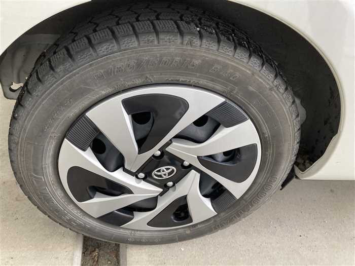 2021 Toyota Aqua 6AA-NHP10 (UW-6a0e681bf047a)[8]