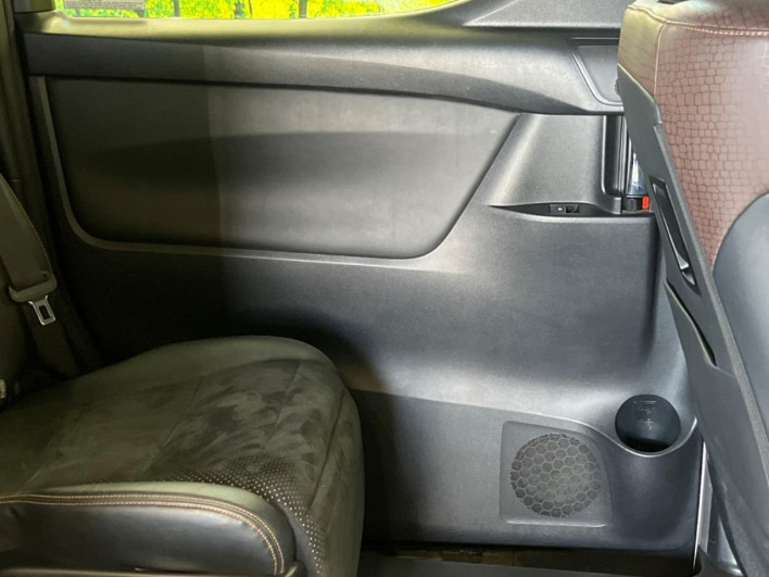 2018 Toyota Alphard DBA-AGH30W (UW-6a0c6bed3578b)[24]