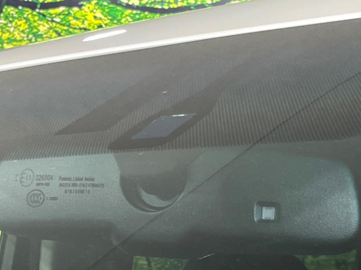 2014 Toyota Alphard Hybrid DAA-ATH20W (UW-6a0c6bfbe5884)[4]