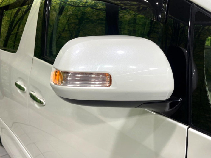 2014 Toyota Alphard Hybrid DAA-ATH20W (UW-6a0c6bfbe5884)[15]