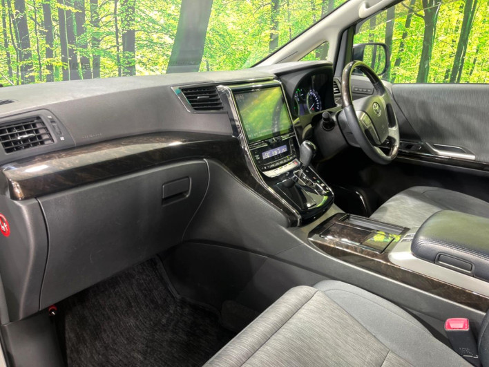 2014 Toyota Alphard Hybrid DAA-ATH20W (UW-6a0c6bfbe5884)[19]