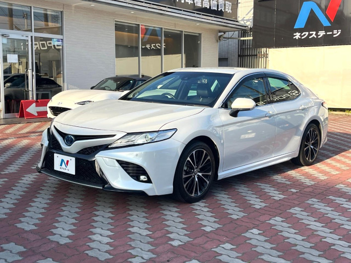 2020 Toyota Camry 6AA-AXVH70 (UW-6a0c6c047f6bd)[15]