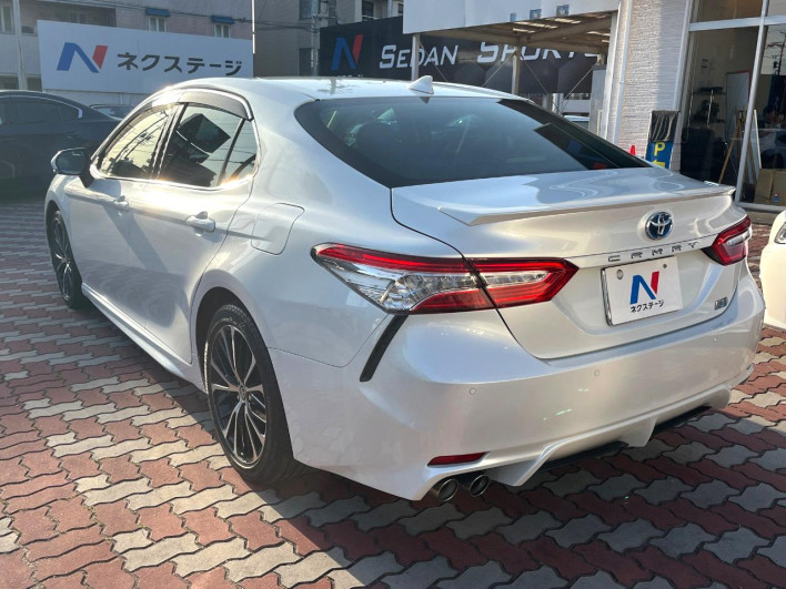 2020 Toyota Camry 6AA-AXVH70 (UW-6a0c6c047f6bd)[14]