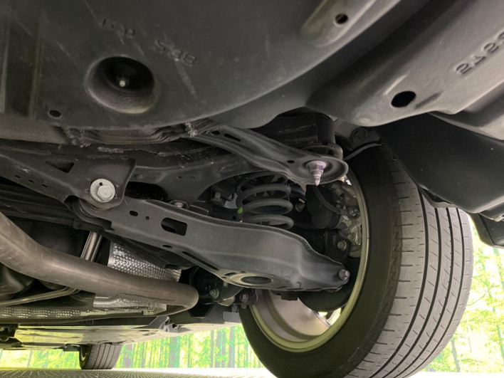 2020 Toyota Camry 6AA-AXVH70 (UW-6a0c6c0492bd6)[15]